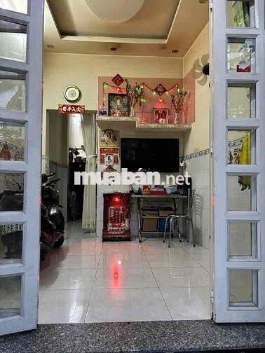 NHÀ 3 TẦNG ĐẸP — GẦN HẬU GIANG MINH PHỤNG PHẠM VĂN CHÍ(3.2m x 10m)