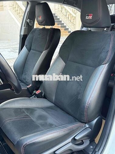 Toyota Vios GR-S 2022 thể thao hàng hiếm