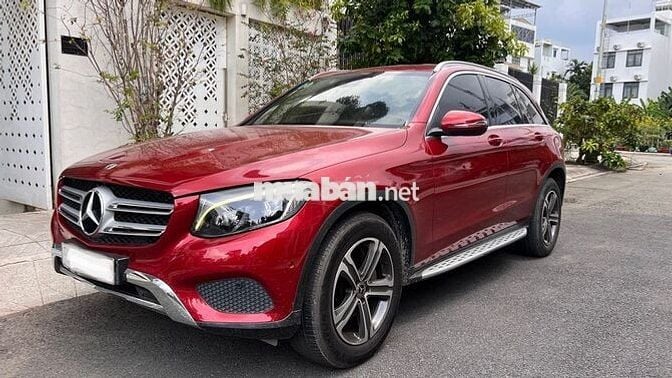 Mercedes Benz GLC 2017 250 4MATIC  - 90000 km