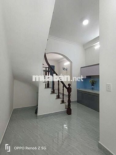 🏠 BÁN NHÀ ĐẸP 1 TRỆT 1 LẦU – PHẠM VĂN BẠCH

 Hẻm 1 xẹt Phạm văn Bạch