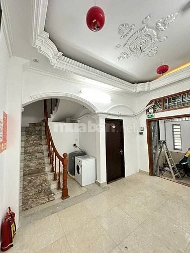 BÁN NHÀ CẦU GIẤY - XUÂN THỦY: CHUNG CƯ MINI 7 PHÒNG, MT 6,3M,NGÕ 3 GÁC