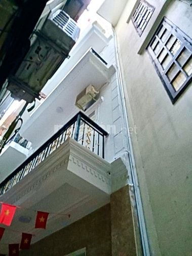 Siêu phẩm 6 tầng 45m đường láng.( giá thỏa thuận )