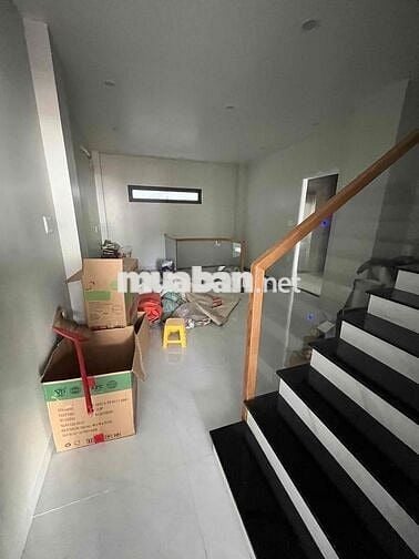 Thuê một tầng trong một cái nhà