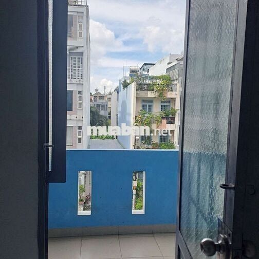 CHO THUÊ P CÓ GÁC - NHÀ CĂN GÓC CÓ BAN CÔNG