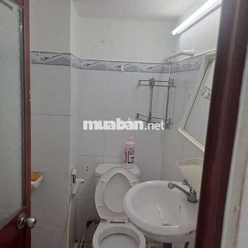 CHO THUÊ P CÓ GÁC - NHÀ CĂN GÓC CÓ BAN CÔNG