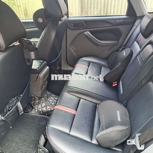 Ford Focus 2011 1.8 AT - 150000 km