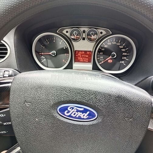 Ford Focus 2011 1.8 AT - 150000 km