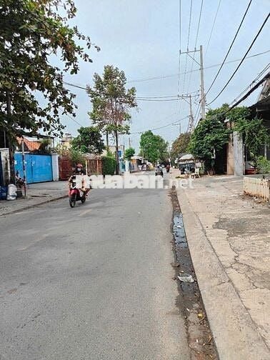 Cho thuê nhà 4m x 25m mặt tiền Xuân Thới 2, Xuân Thới Đông, Hóc Môn