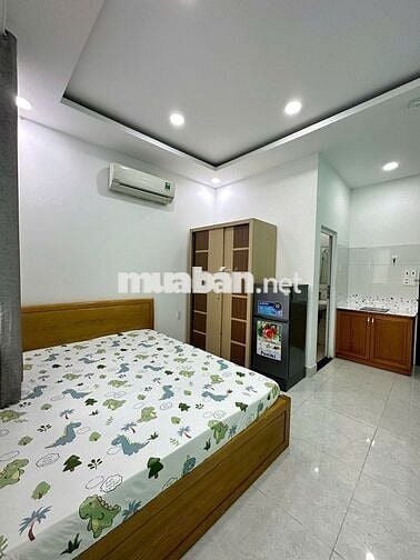 PHÒNG ĐẸP QUẬN 10 – FULL NỘI THẤT VIEW SÁNG GẦN VÒNG XOAY DÂN CHỦ