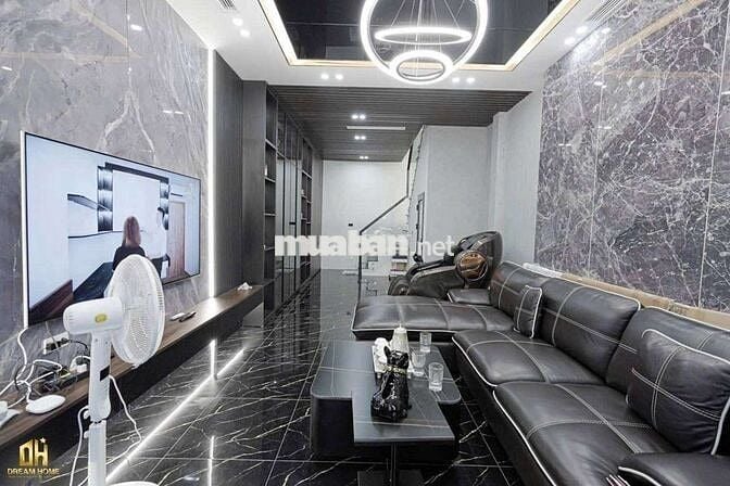 NHÀ ĐẸP VIEW HỒ – GARA Ô TÔ – PHÂN LÔ NGUYỄN CHÍNH NHÀ ĐẸP VIEW HỒ – GARA Ô TÔ – PHÂN LÔ NGUYỄN CHÍNH