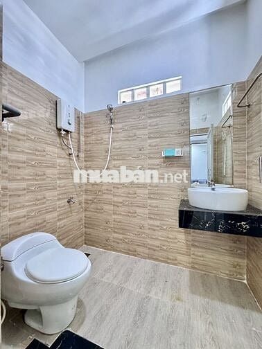 CĂN HỘ FULL NỘI THẤT CỬA SỔ LỚN ĐÓN NẮNG NGAY NGÃ 6 CỘNG HÒA