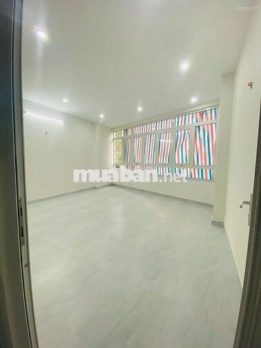 🏡 CHO THUÊ NHÀ MT NGUYỄN QUANG BÍCH_5,5x20m_TRỆT 3 LẦU MỚI ĐẸP.