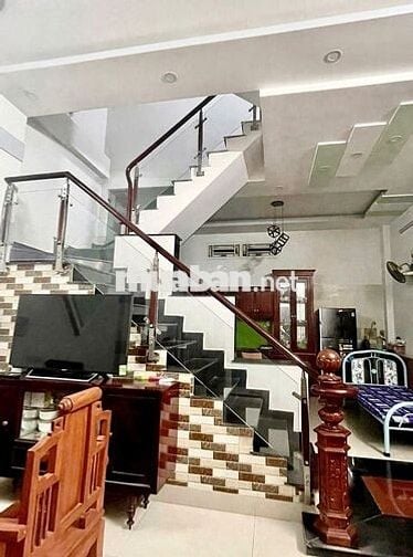 Bán nhà 3 TẦNG - giá 5,6tỷ (TL) - Cầu Vượt Bình Phước - Vạn Phục City