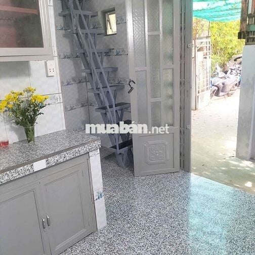Cho thuê nhà nguyên căn hẻm xe hơi