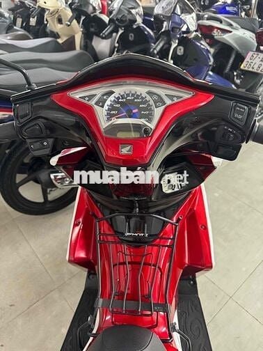 2 Xe Air Blade 125cc Đời 2013 Vs Air Blade 2011