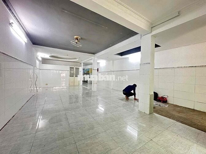cần cho thuê nhà hxt ngay ngã tư hàng xanh đường xô viết nghệ tĩnh