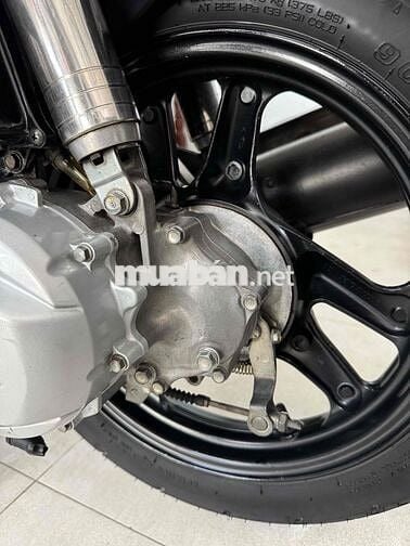 2 Xe Air Blade 125cc Đời 2013 Vs Air Blade 2011