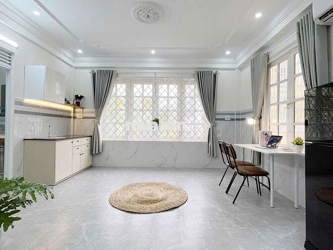 CĂN HỘ 1PN TÁCH BẾP FULL NỘI THẤT THUẬN TIỆN DI CHUYỂN QUA CÁC QUẬN
