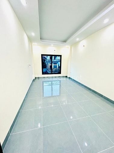 Vĩnh Hưng - Ô tô đỗ cổng - Sân rộng đá cầu - Ngõ thông 