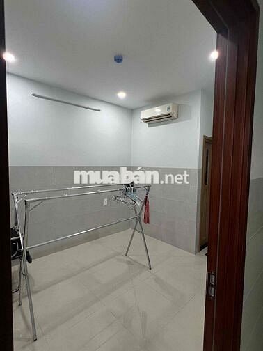 Phòng trọ mới xây - Máy lạnh, sạch sẽ, không gian yên tĩnh