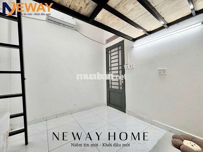 PHÒNG MỚI XÂY CÓ GÁC_SẴN MÁY LẠNH_VÀO Ở LIỀN NGAY NGÃ TƯ BỐN XÃ.