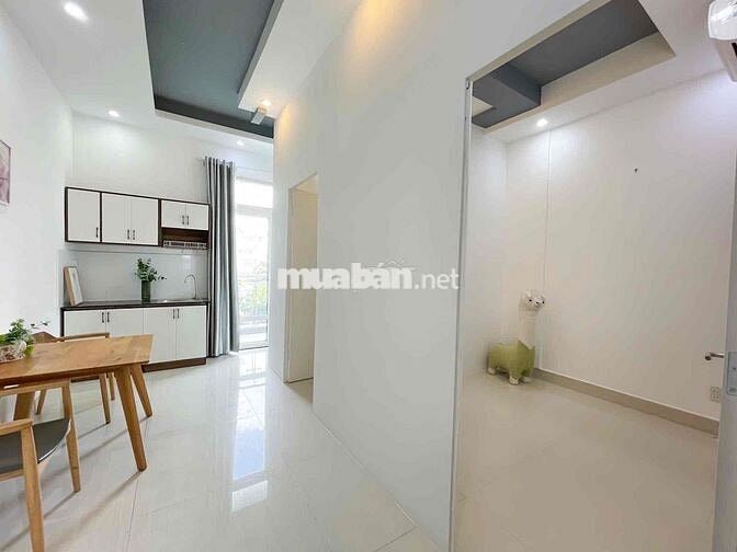 cho thuê căn hộ 2pn ban công ngay vòng xoay trung sơn sát rmit