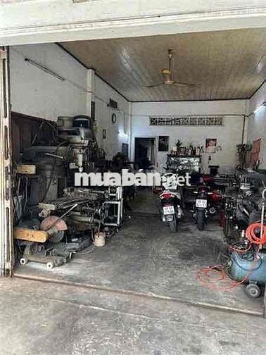 Nhà cũ Hóc Môn diện tích lớn 151m2 ngang 5,1m dài 26m