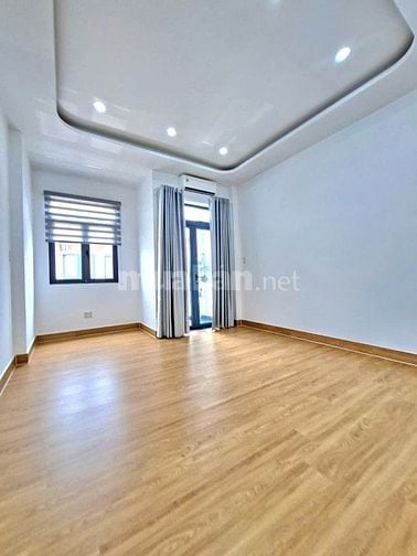 Bán nhà đường Huỳnh Tấn Phát, Q.7, full nội thất, vào ở ngay