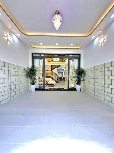 Bán nhà đường Huỳnh Tấn Phát, Q.7, full nội thất, vào ở ngay