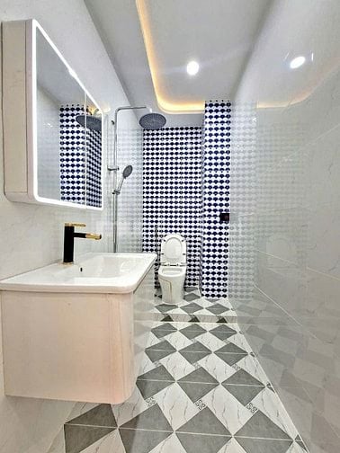 Bán nhà đường Huỳnh Tấn Phát, Q.7, full nội thất, vào ở ngay