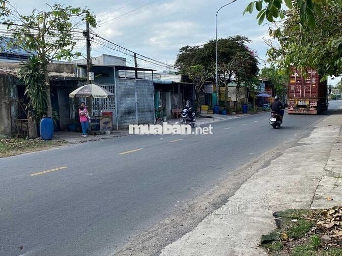 Đất thổ cư 135m2 nằm trên đường Chu Văn An thị trấn Cần Đước, sổ sẵn