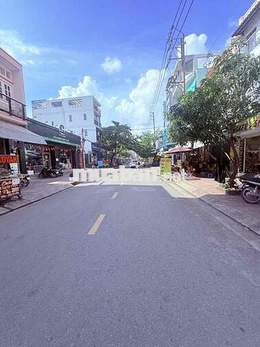 NHÀ MẶT TIỀN BÔNG SAO -SẦM UẤT