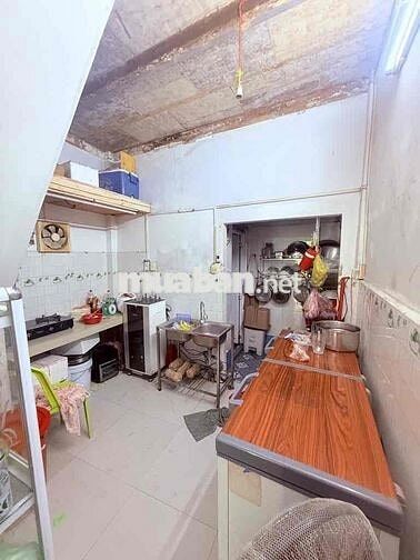 NHÀ MẶT TIỀN BÔNG SAO -SẦM UẤT