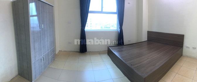Cho thuê căn hộ chung cư 96 Định Công, 135 m2 sát đường giải phóng