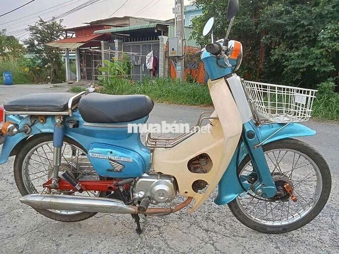 Honda Cúp 50cc .Máy Êm Ru .Học Sinh Đi Ko Bằng Lái