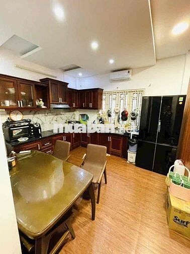 Bán gấp nhà mới, đẹp đường 24B KDC TÊN LỬA cạnh CV lớn