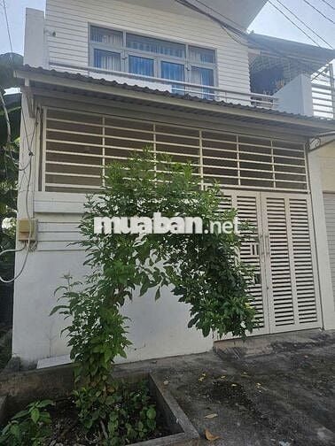 NHÀ TO CHÀ BÁ 90M2+SÂN SAU HẺM XE HƠI 2PN 2WC 1243 LÊ VĂN LƯONG