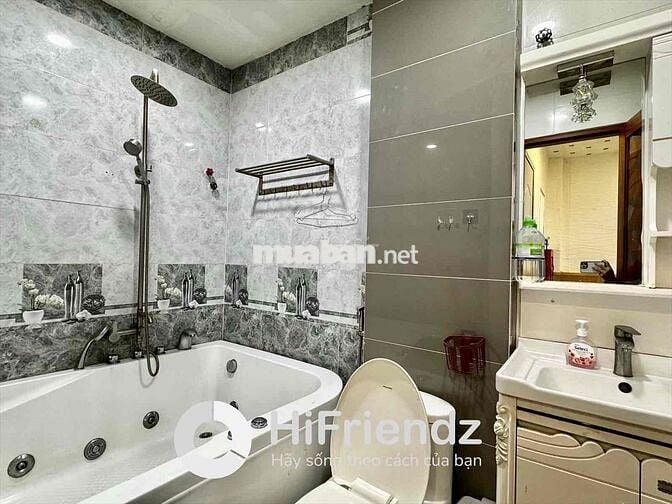 CHDV 1PN - Cửa sổ lớn Thang máy mặt tiền Bông Sao gần cầu Chánh Hưng
