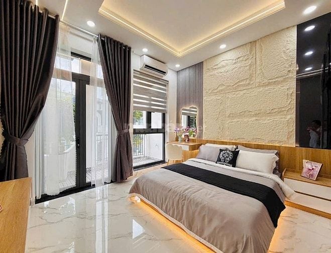 bán nhà DT 4M X 16M SIÊU PHẨM LUXURY, ĐƯỜNG 10M THÔNG KD Ô TÔ XE HƠI