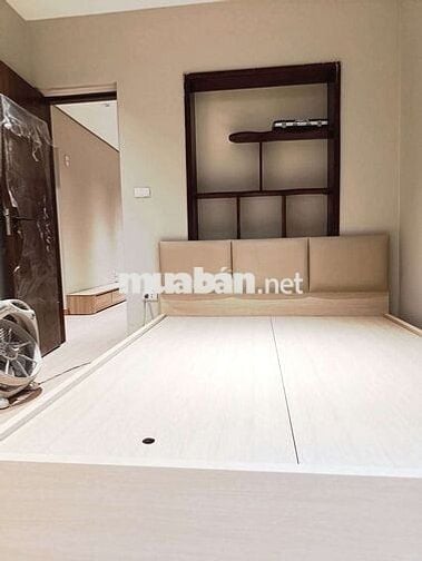 Bán gấp Tập thể Tầg 2 Hoàng Quốc Việt. Diện tích 70m