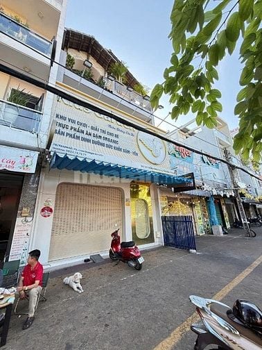 Bán nhà đẹp 227 Đồng Đen, P.11, Tân Bình, 6.4x27m