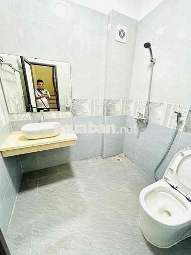 Bán nhà phố Nam Dư - Ô tô đỗ cổng - Nhà 5 tầng mới. Giá: 6,2 tỷ
