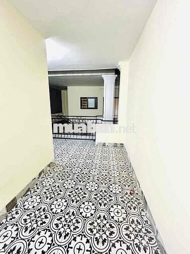 Bán nhà phố Nam Dư - Ô tô đỗ cổng - Nhà 5 tầng mới. Giá: 6,2 tỷ