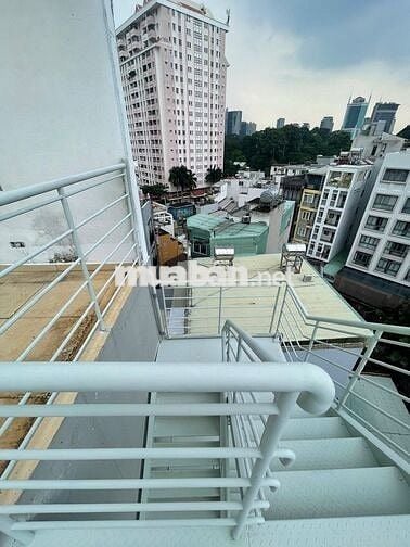 ROOFTOP 160m2 MẶT TIỀN HUỲNH MẪN ĐẠT, BÌNH THẠNH (CŨ).