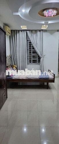 Phòng full rộng 35m2 mặt tiền đường Quận 6