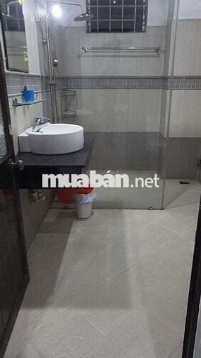 Phòng full rộng 35m2 mặt tiền đường Quận 6