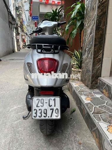 Vespa Sping Biển thần tài