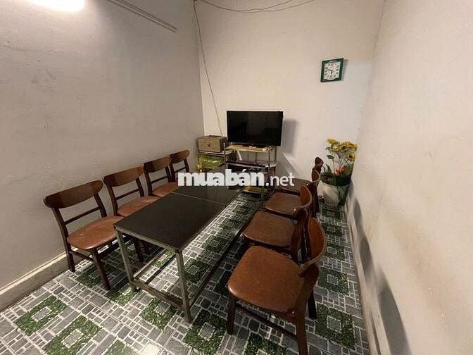 Cho thuê MB góc Đặng Thùy Trâm, DT: 9x10m. 2 Phòng, 1 WC, Gần ĐH VL