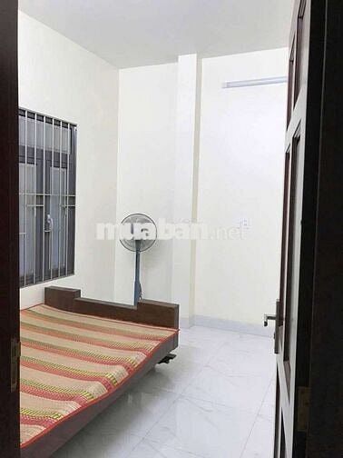 Cho thuê nhà có nội thất gần siêu thị Go