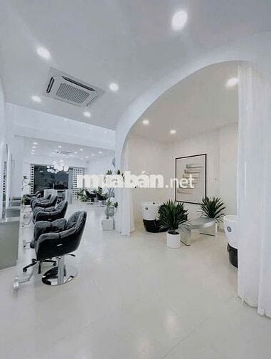 CHO THUÊ MẶT TIỀN NƠ TRANG LONG P12 Q.BÌNH THẠNH - NGANG 6M - 40TRIỆU